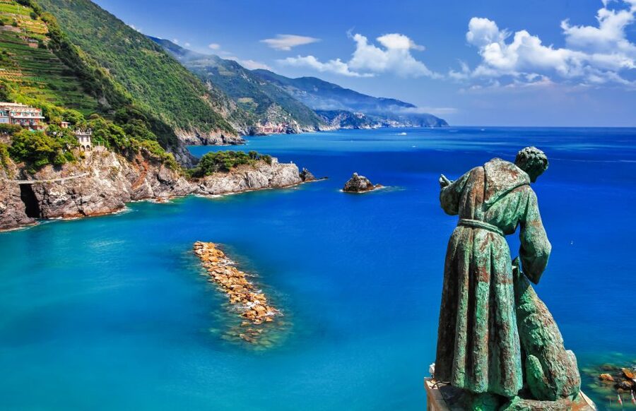 La Spezia: Cinque Terre Tour by Boat - Choosing between Riomaggiore and Portovenere