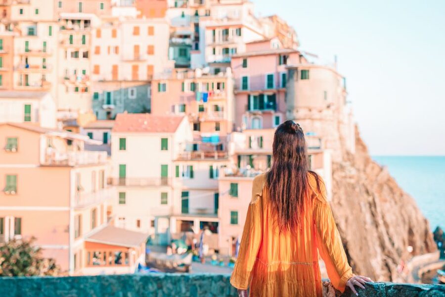 Milan: Cinque Terre Full-Day Guided Trip With Cruise - Who should book this Cinque Terre tour?