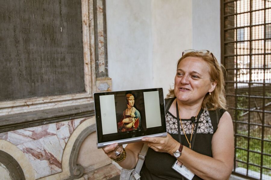 Milan: Guided Walking Tour with Last Supper Skip-the-Line - La Scala and the city’s musical identity