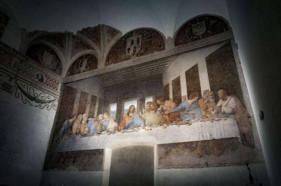 Milan: Guided Walking Tour with Last Supper Skip-the-Line - Walking beneath the glass roof of the Galleria