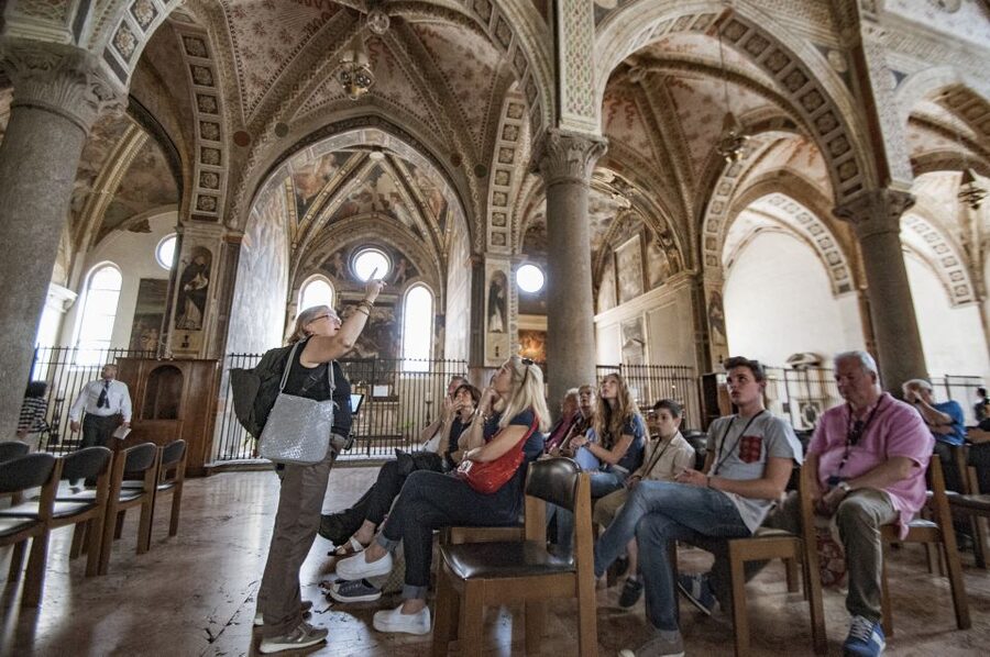 Milan: Guided Walking Tour with Last Supper Skip-the-Line - The Duomo from the outside