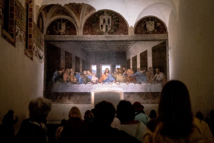 Milan: Last Supper Entrance Ticket and Guided Tour - Meeting your guide at Santa Maria delle Grazie