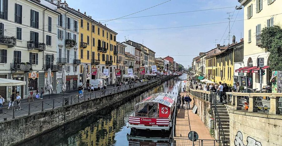 Milan: Navigli District Canal Boat Tour with Aperitivo - Setting off from Alzaia Naviglio Grande