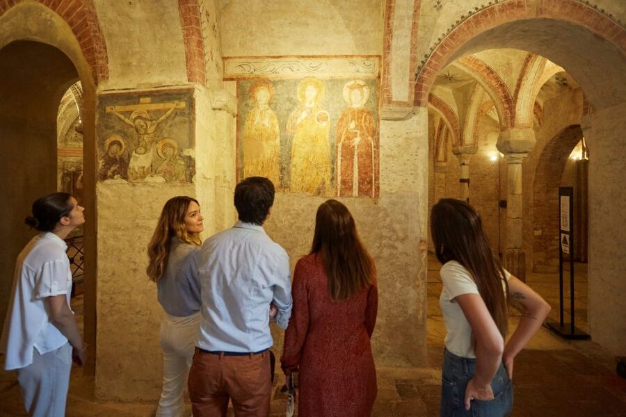 Milan: Pinacoteca Ambrosiana and San Sepolcro Crypt Ticket - From the Pinacoteca to San Sepolcro Crypt