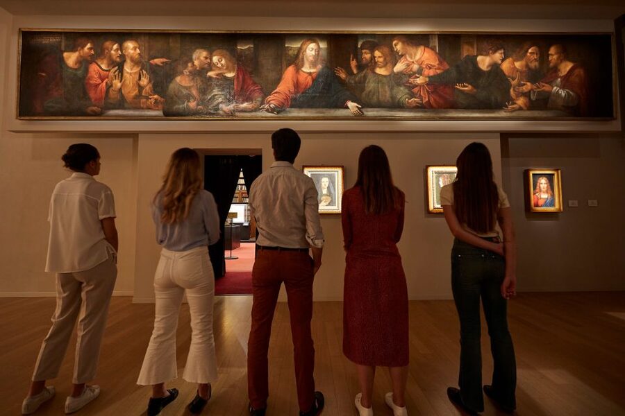 Milan: Pinacoteca Ambrosiana and San Sepolcro Crypt Ticket - Accessibility and practical limits