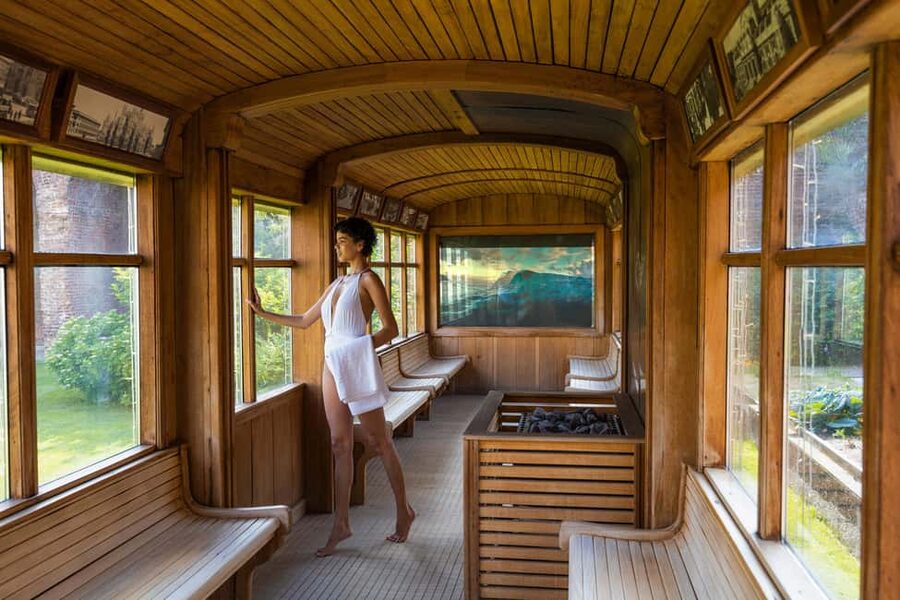Milan: QC Termemilano Spa Admission Ticket - Start with the outdoor thermal pools