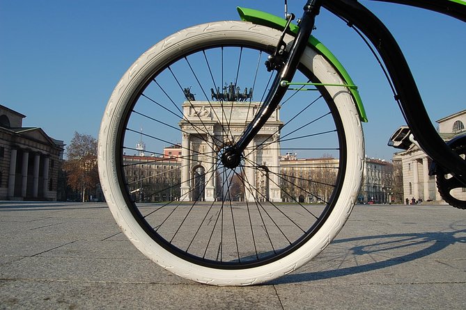 Milan's Hidden Gems: Unique Bike Tour (ENG, NL) - Corso Garibaldi shows a more lived-in side