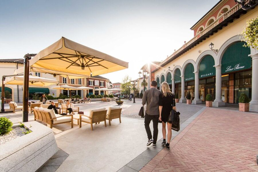 Milan: Serravalle Designer Outlet Roundtrip Bus Transfer - Why make the trip to Serravalle?