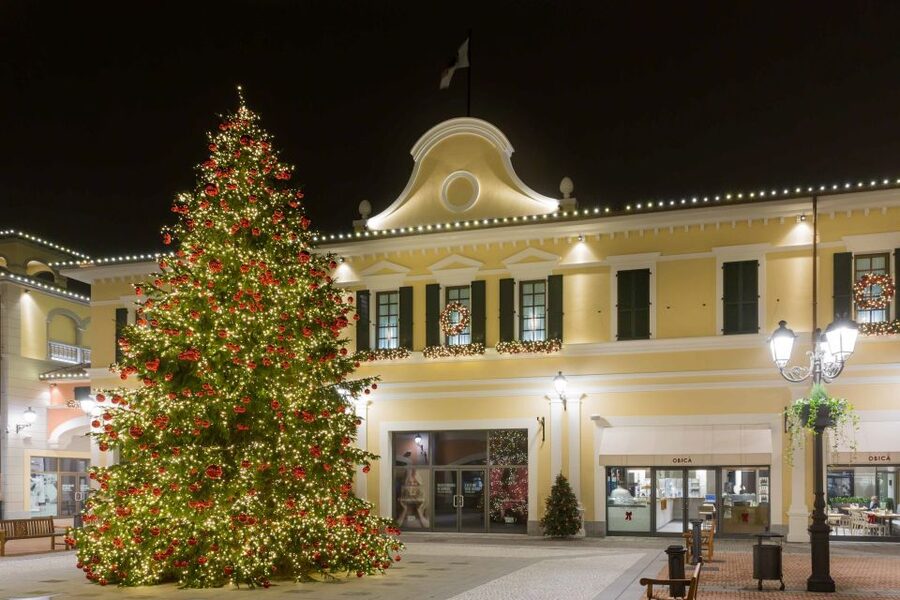 Milan: Serravalle Designer Outlet Roundtrip Bus Transfer - Cancellation and booking flexibility