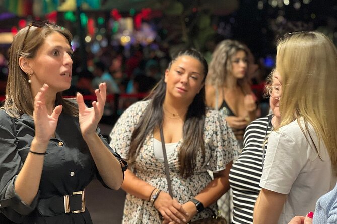 Milan: Sunset Navigli Food & Drinks Tour by Do Eat Better - Gelato at Naviglio Grande