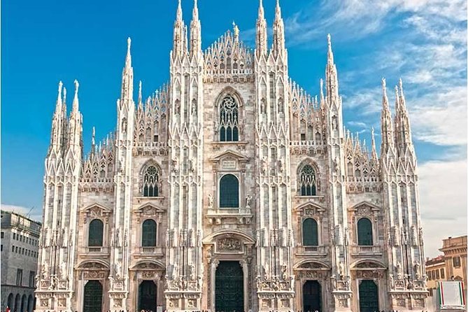 Milan Super Saver: Skip-the-Line Duomo and Rooftop Guided Tour - Weekday and weekend timing