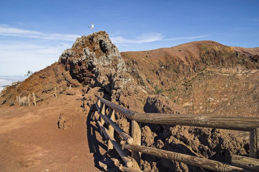 Mount Vesuvius: Skip-the-Line Ticket and Smart Digital Guide - Choosing your starting point and transport
