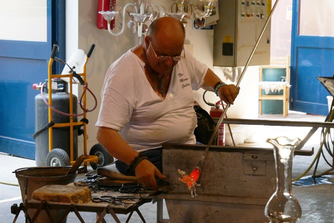 Murano & Burano Islands Guided Small-Group Tour by Private Boat - What to bring and how to prepare