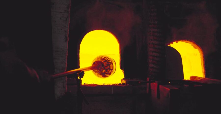 Murano: Glass Blowing Demonstration and Artistic Glass Gift - A 20-Minute Demonstration With Real Explanation