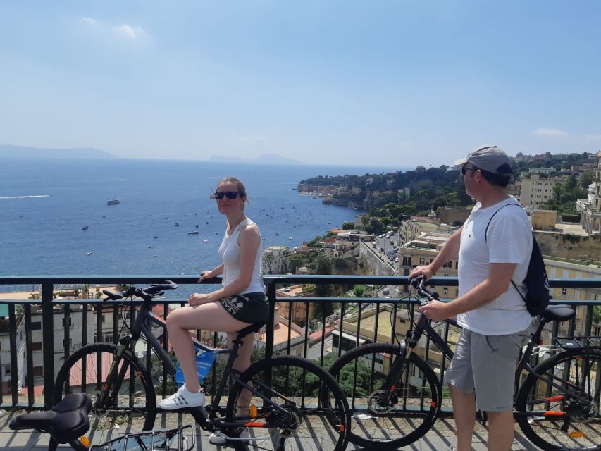 Naples: City Highlights Guided Bike Tour - Traffic, safety, and confidence