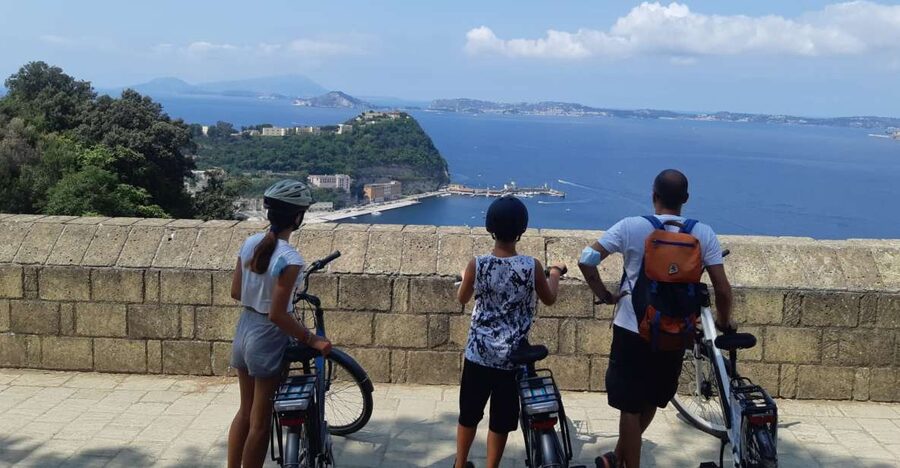 Naples: City Highlights Guided Bike Tour - Starting at Bicycle House