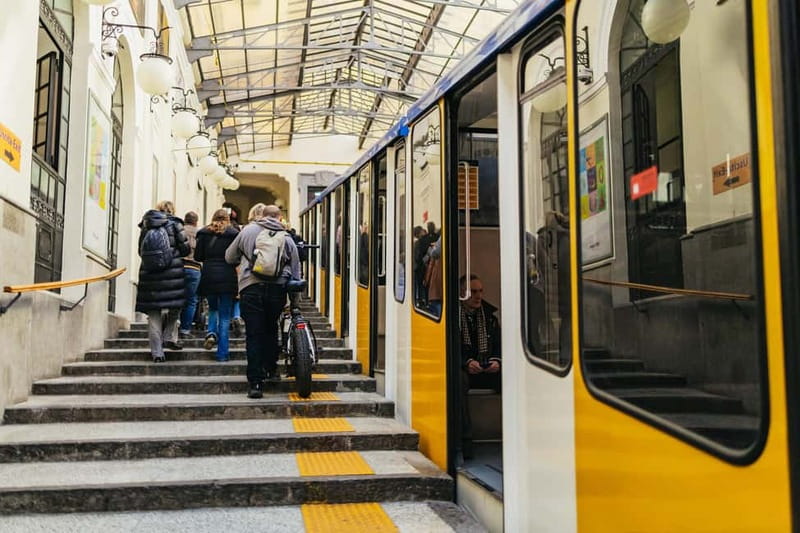 Naples: Panoramic Walking Tour with Funicular - Vomero views, villas, and a quieter side of Naples