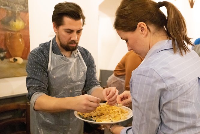 Naples Pasta Class: Fettuccine & Ravioli with Grandma’s Recipe - Group size, timing, and the one point to check