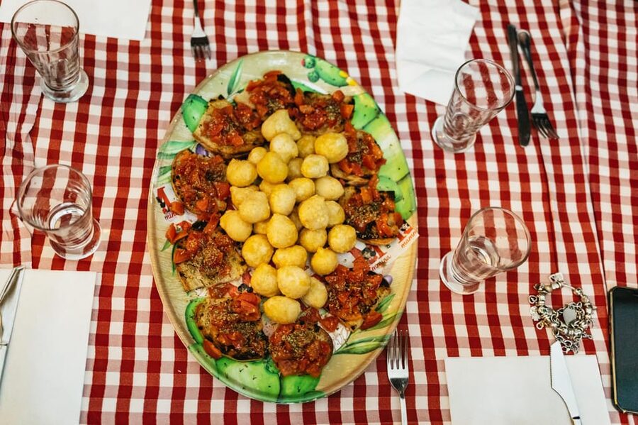 Naples: Pizza-Making Workshop with Drink and Appetizer - Why this class makes sense in Naples