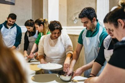 Pizza-Making Workshop with Drink and Appetizer