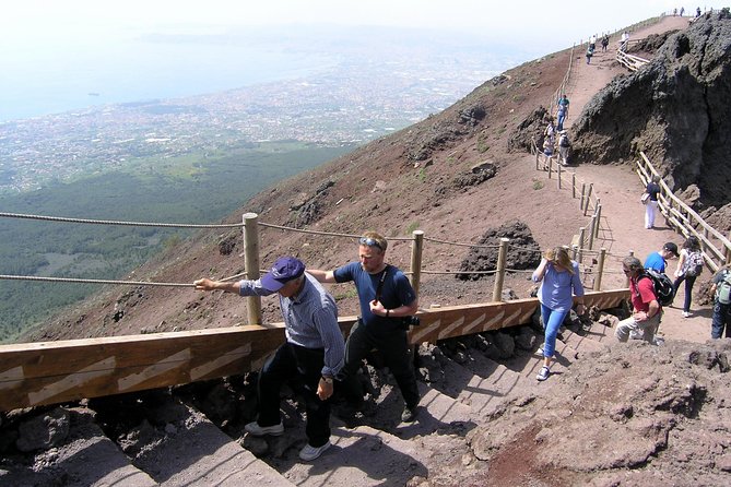 Naples: Pompeii & Mt Vesuvius All-Inclusive Small Group w/ Lunch - Lunch with a choice of food or wine