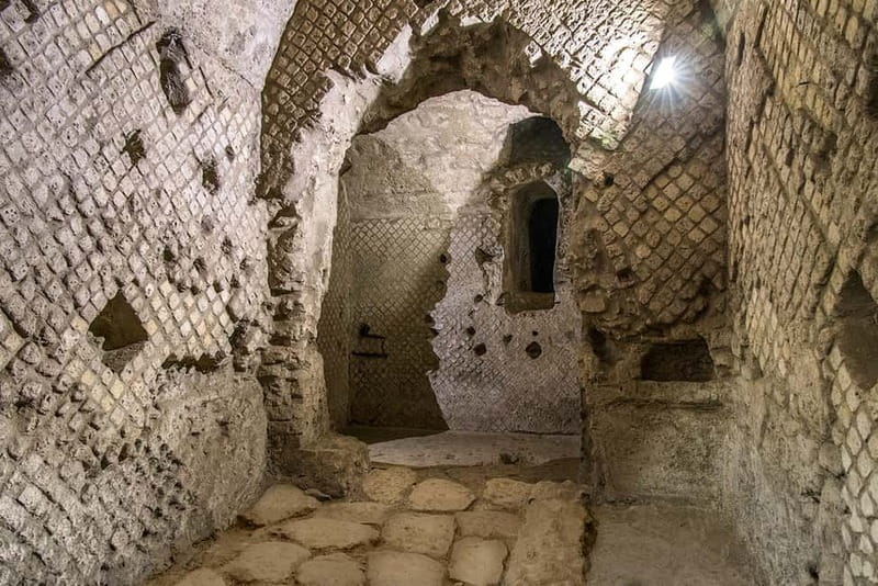 Naples: San Lorenzo Maggiore and Neapolis Sotterrata Ticket - Ten meters below ground at Neapolis Sotterrata
