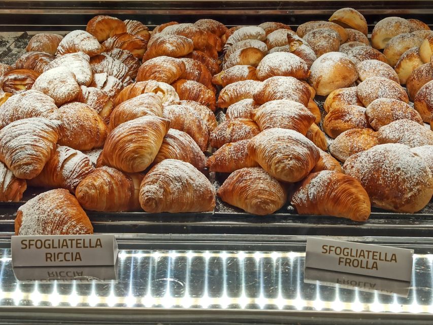 Naples: Street Food Walking Tour with Local Guide - Piazza del Gesù and Naples’ sweet side