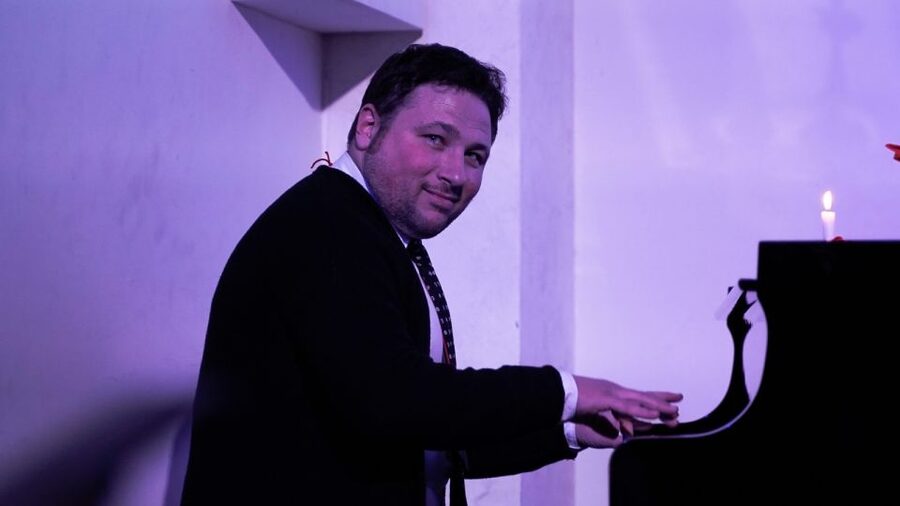 Naples: Traditional Neapolitan Music Concert - Should you book the Neapolitan music concert?