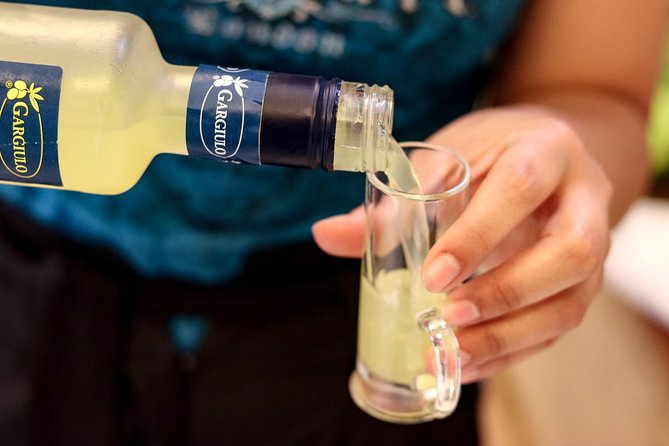 Olive oil tasting in Sorrento - Fifteen oils, from lemon to cinnamon