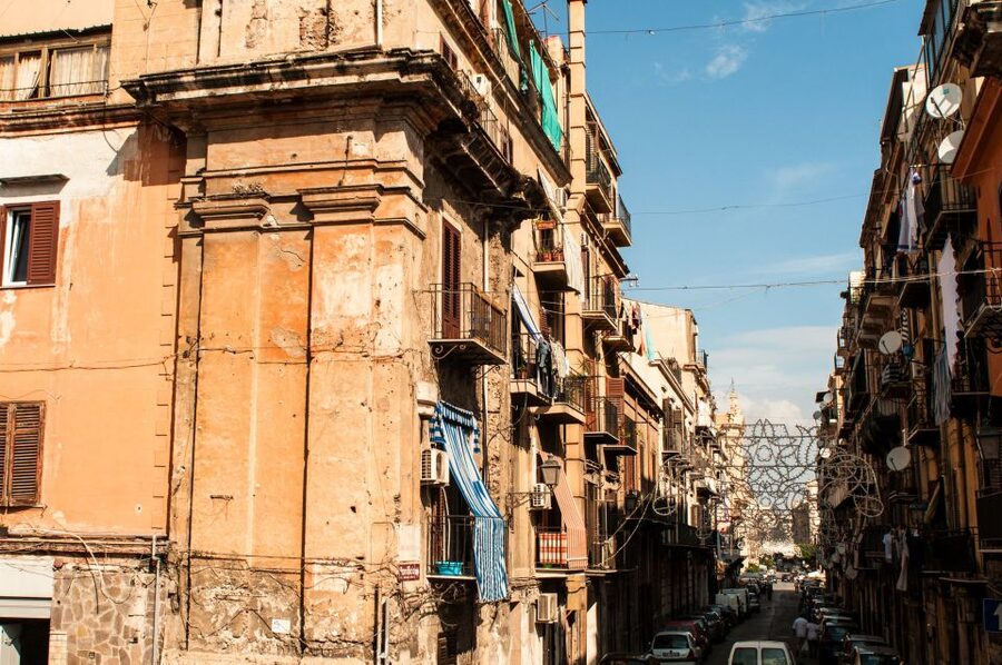 Palermo: Hop-on Hop-off Bus Tour 24-hour Ticket - Starting outside the Politeama Theatre