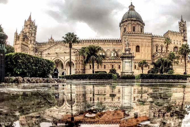 Palermo No Mafia walking tour: discover the Anti-mafia culture in Sicily - Palermo Cathedral opens the church question