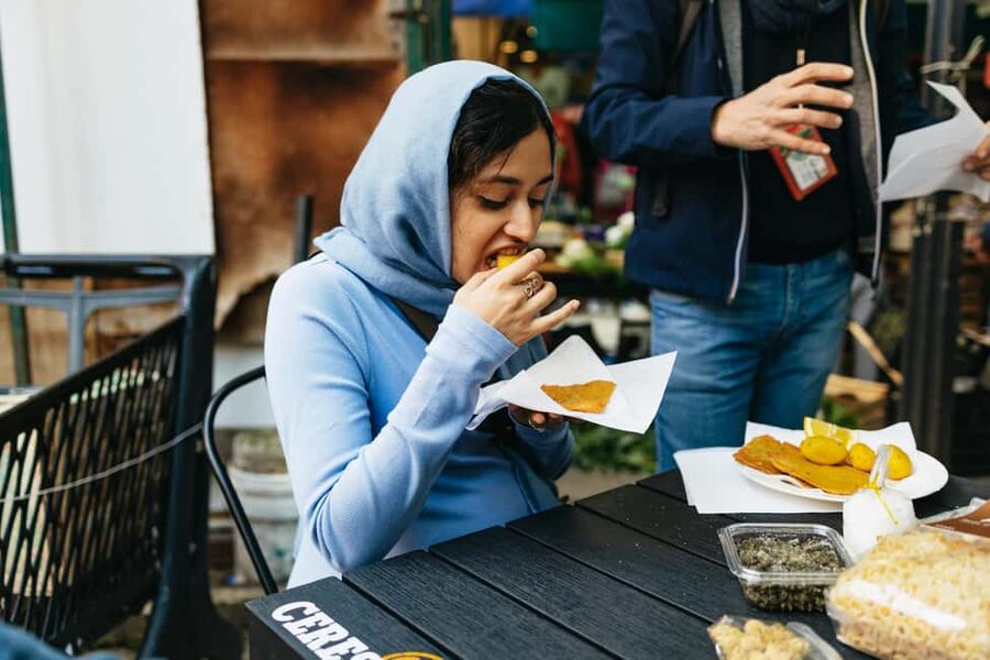 Palermo: Street Food and History Walking Tour - Porta Carini and the first street-food lessons