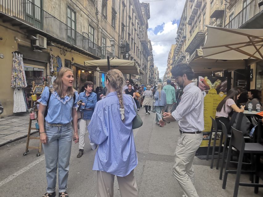 Palermo: Street Food Walking Tour with Local Guide & Tasting - Practical details that affect your day