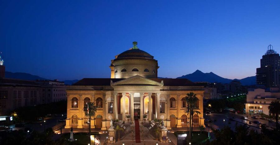 Palermo: Teatro Massimo Opera House Guided Tour - Can you really visit the stage?