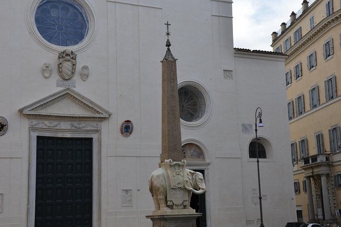 Pantheon Elite Guided Tour - Rome's Iconic Ancient Temple - Crowds, headsets, and group size
