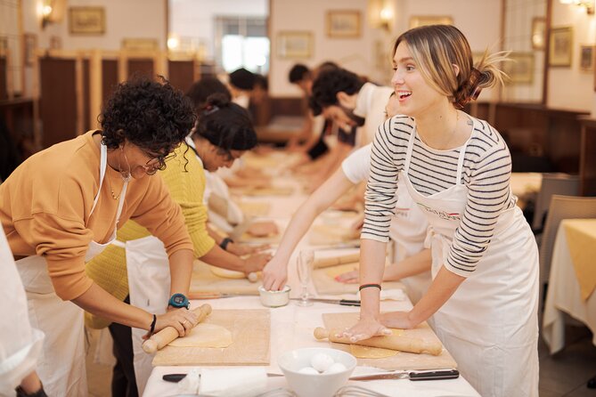 Pasta Cooking Class in Rome - Fettuccine Class in Piazza Navona - The instructors shape the mood