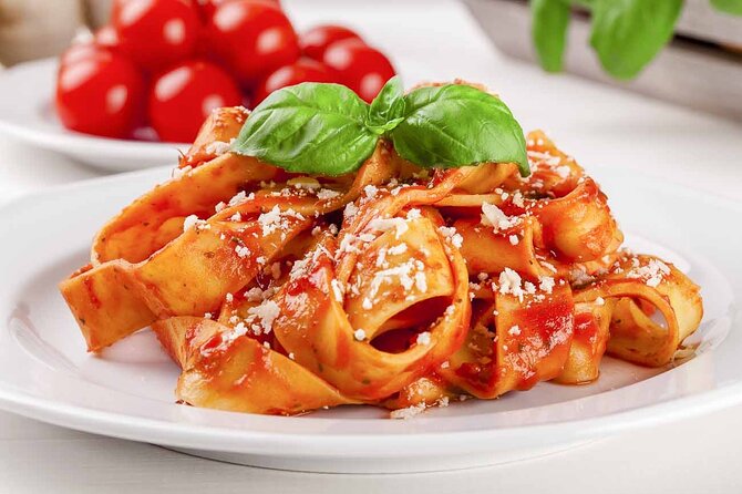 Pasta Cooking Class in Rome - Fettuccine Class in Piazza Navona - Eating outside with the fountains in view