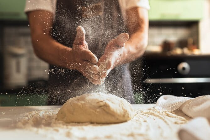 Pasta Cooking Class: Mastering Nonna's Recipes - Meeting point and the first impression