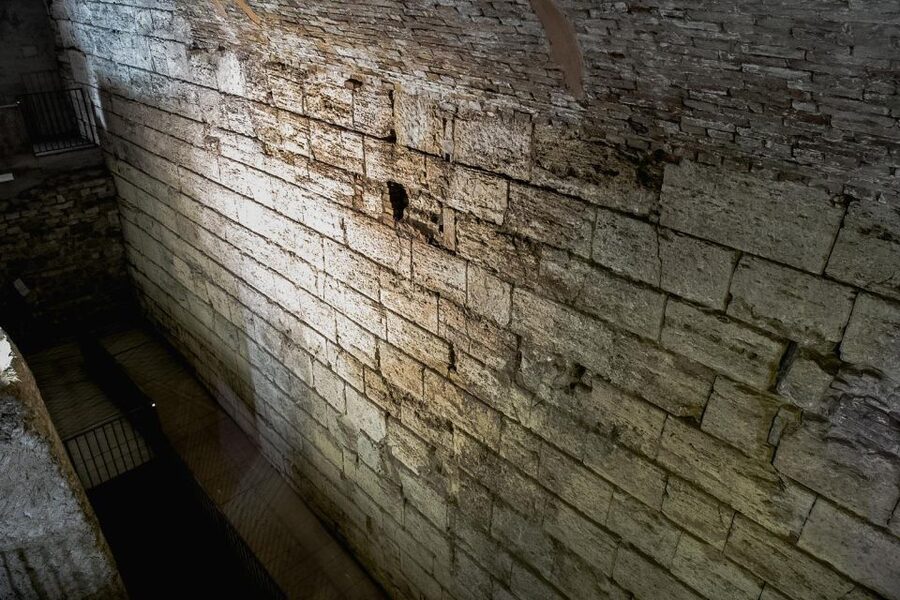 Perugia: Entry Ticket and Guided Tour of Perugia Underground - What you see as the route moves downward