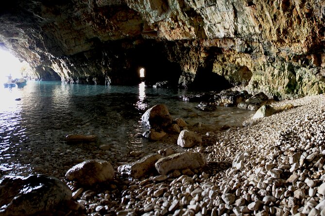 Polignano a Mare boat tour emotions, caves, diving and appetizers - The swim and snorkel stop