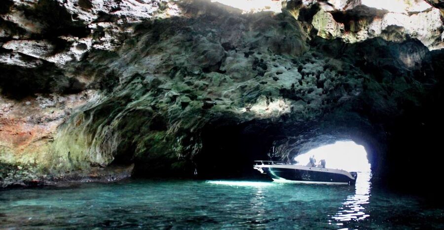 Polignano a Mare: Boat Trip, Swim & Cave with Aperitif - The coastline route, from Lama Monachile to Cala PortAlga