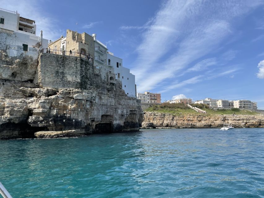 Polignano a Mare: Speedboat Cruise to Caves with Aperitif - At a glance
