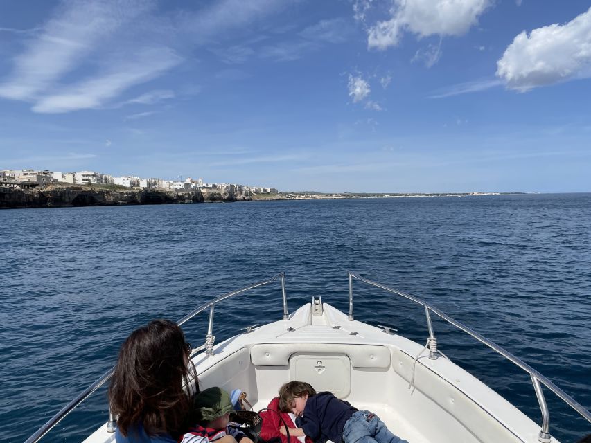 Polignano a Mare: Speedboat Cruise to Caves with Aperitif - Hermit’s Rock, Cala Port’Alga, and the Cave of Pigeons