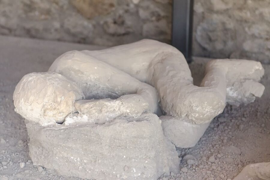 Pompeii: Entry Ticket with Optional Audio Guide - The market, baths, and ordinary Roman life