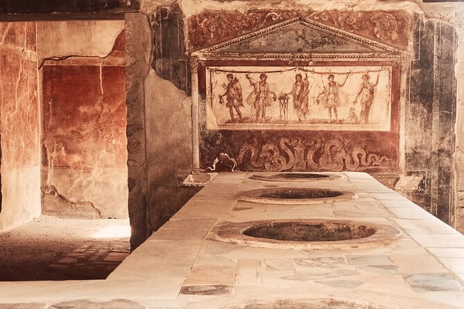 Pompeii Private Tour with an Archaeologist and Skip The Line - 3 hours - Starting at Porta Marina Superiore