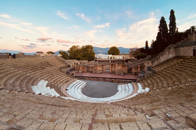 Pompeii Private Tour with an Archaeologist and Skip The Line - 3 hours - The Forum, Basilica, and Temple of Jupiter