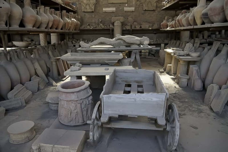 Pompeii Ruins Private Tour with Optional Skip-the-Line Entry - Walking through an everyday Roman town
