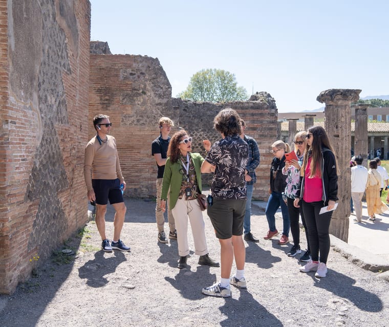 Pompeii: Skip-the-line-Ticket and Guided Tour - Meeting at Piazza Esedra and entering through Porta Marina