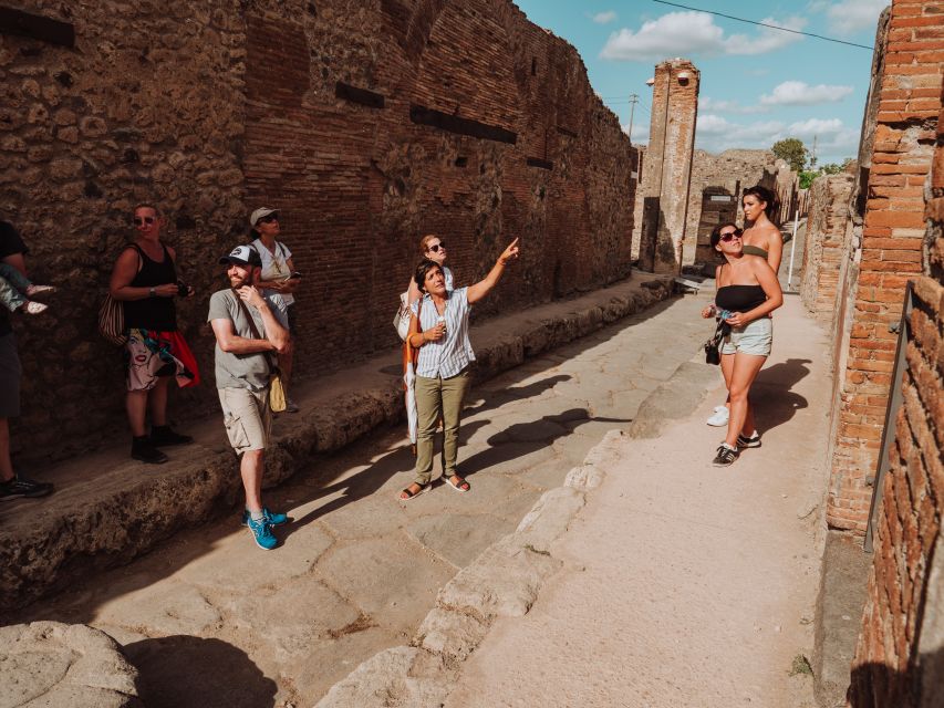 Pompeii: Small-Group Tour of Pompeii and Herculaneum - Pompeii’s emotional side
