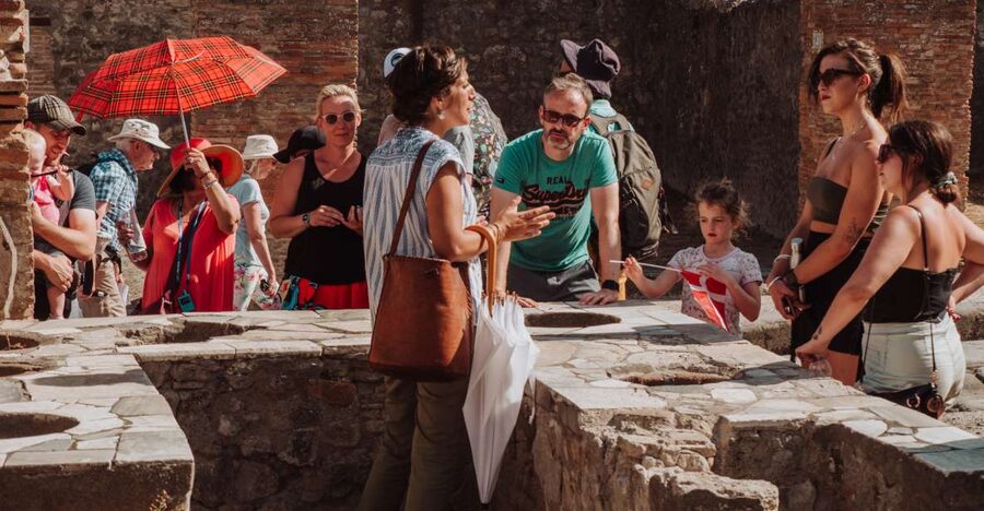 Pompeii: Small-Group Tour of Pompeii and Herculaneum - The short break after Pompeii